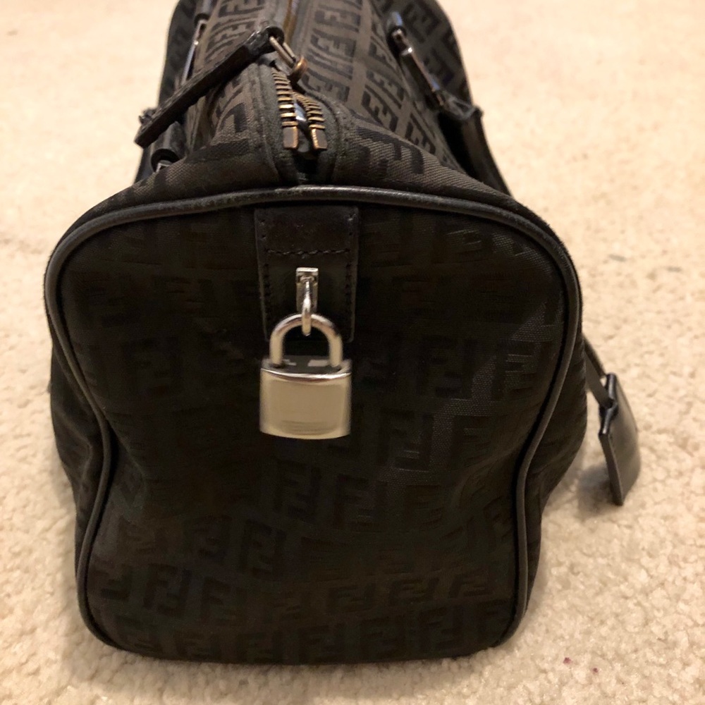 Fendi purse - Picture 2 of 5
